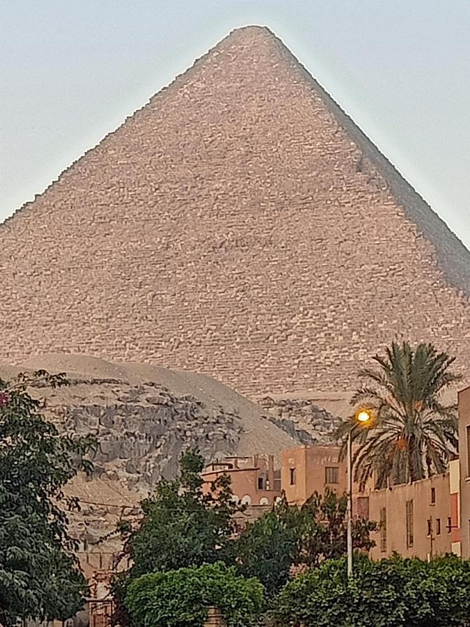Big , Pyramid View Cairo