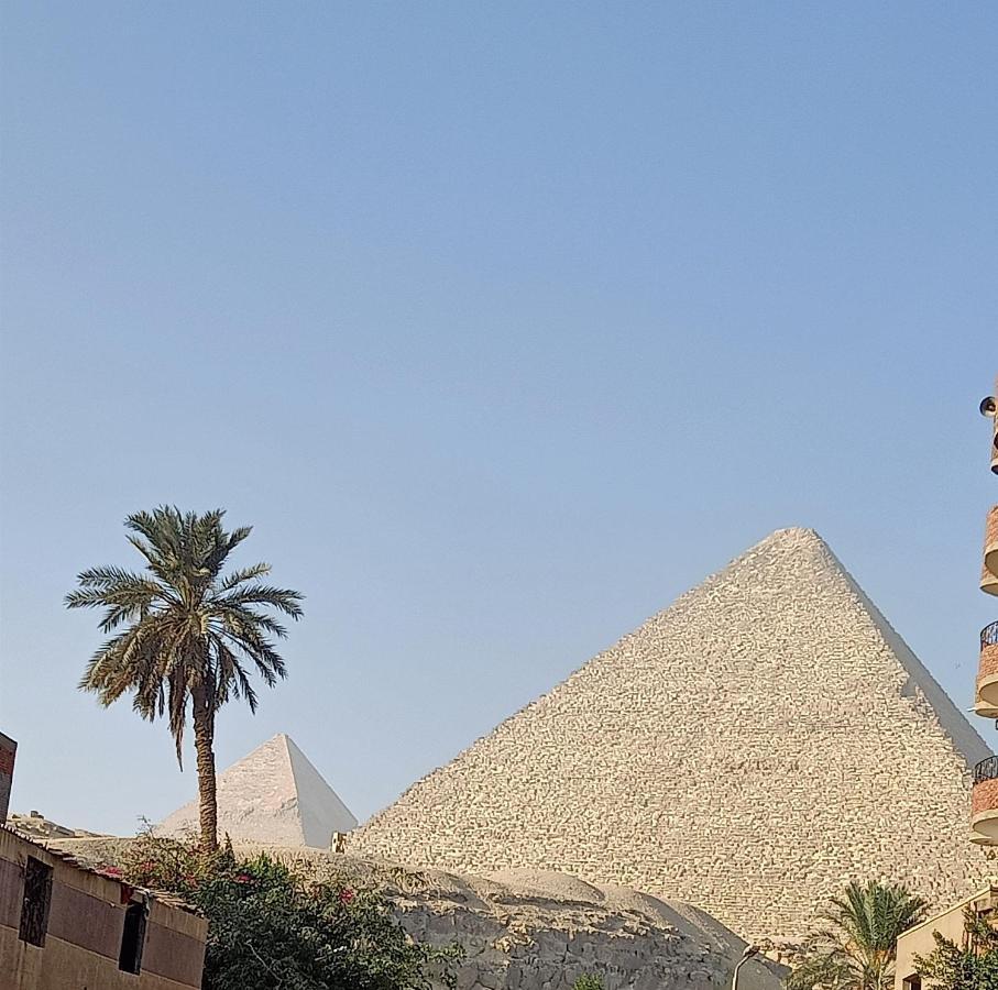 Big , Pyramid View